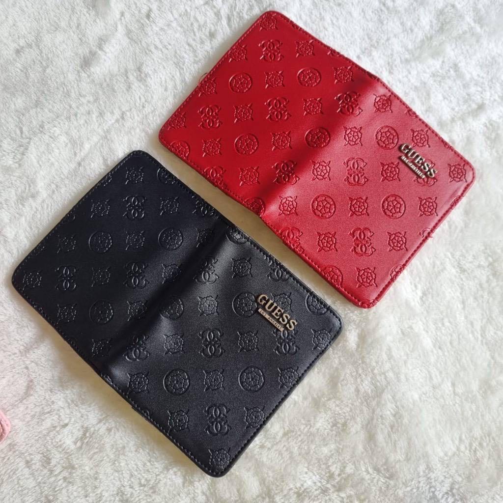 ( READY STOCK) Guess Passport Multilayer Card Holder, Women's Fashion