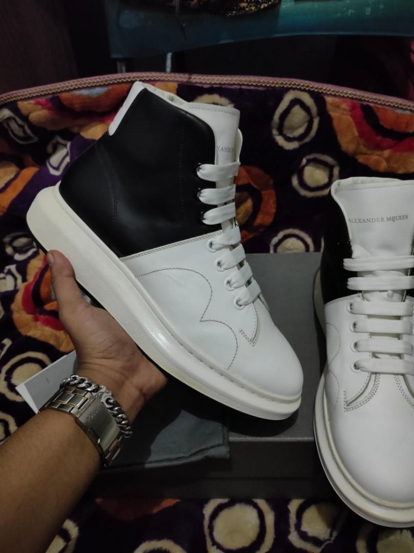 Alexandre McQueen original sepatu bekas sepatu second not LV Gucci bally,  Fesyen Pria, Sepatu Sepatu Boot di Carousell