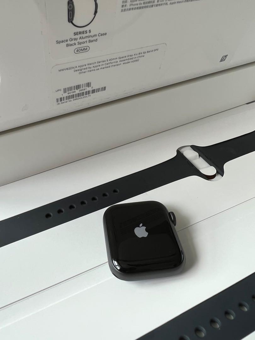 Apple Watch series 5 space gray aluminium 40mm black sport band, Mobile  Phones \u0026 Gadgets, Wearables \u0026 Smart Watches on Carousell