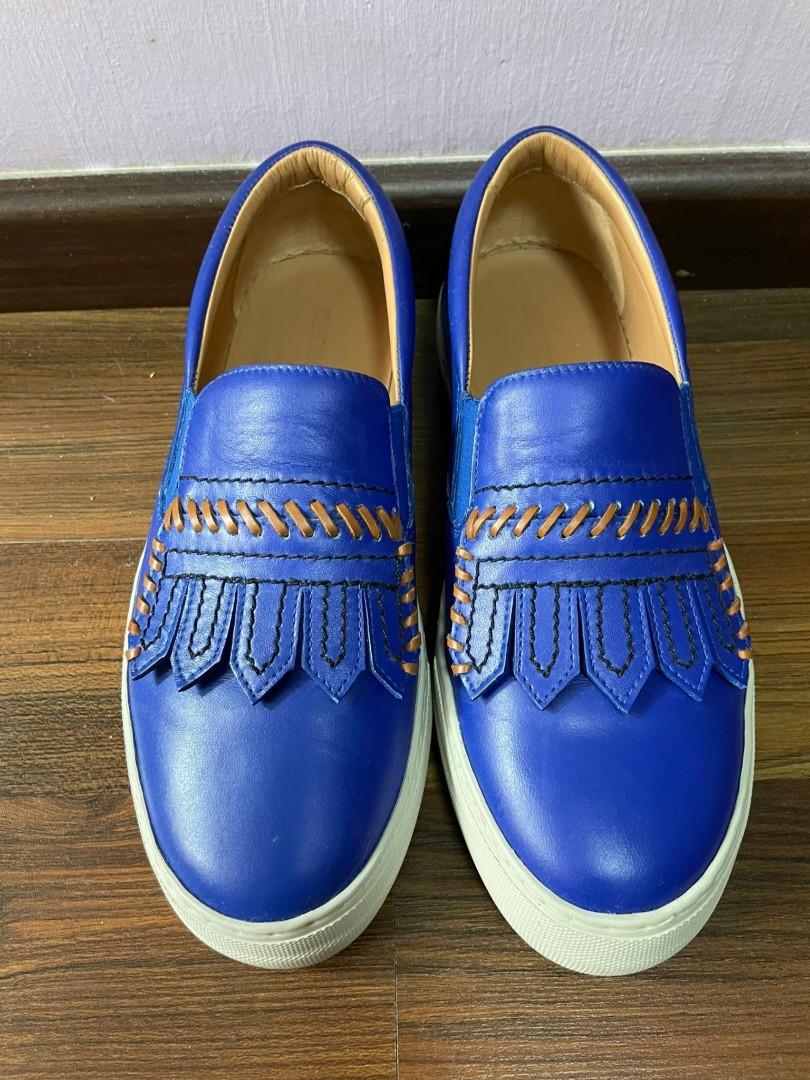 Authentic Emporio Armani Loafers X4X231 in Blue China size US 7/UK 6/EU 40,  Luxury, Sneakers u0026 Footwear on Carousell