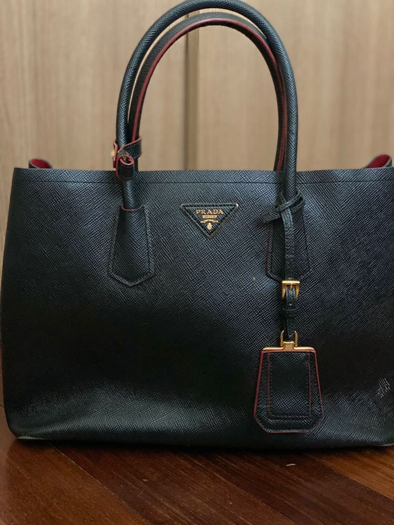 prada saffiano bag red