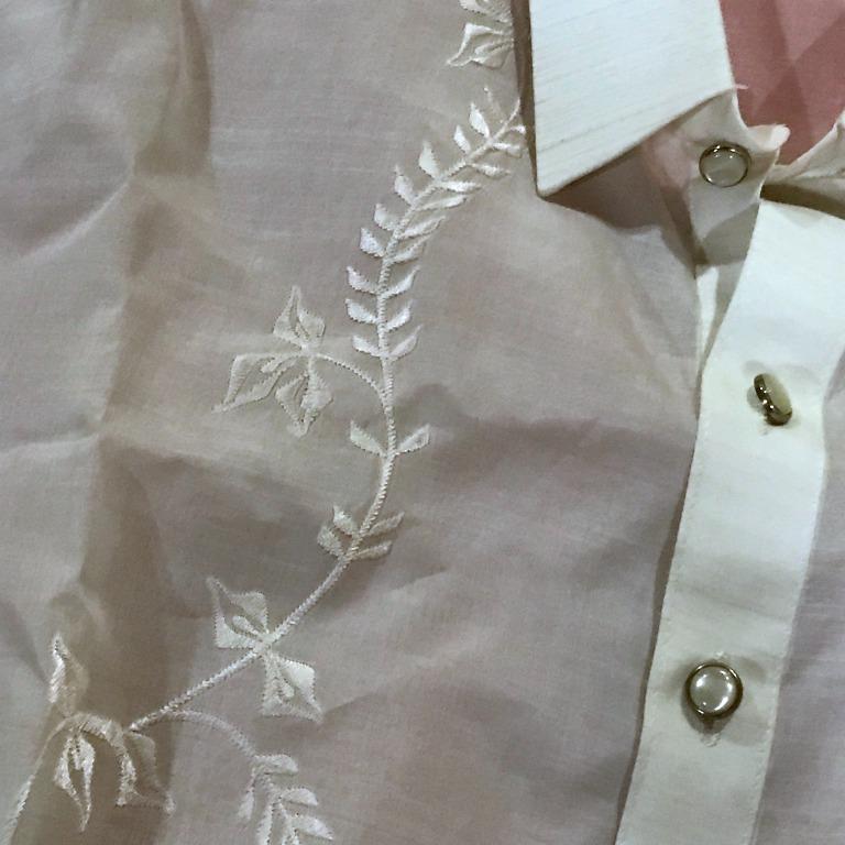 Barong Tagalog never used Charito Alunan size M, Men's Fashion, Tops