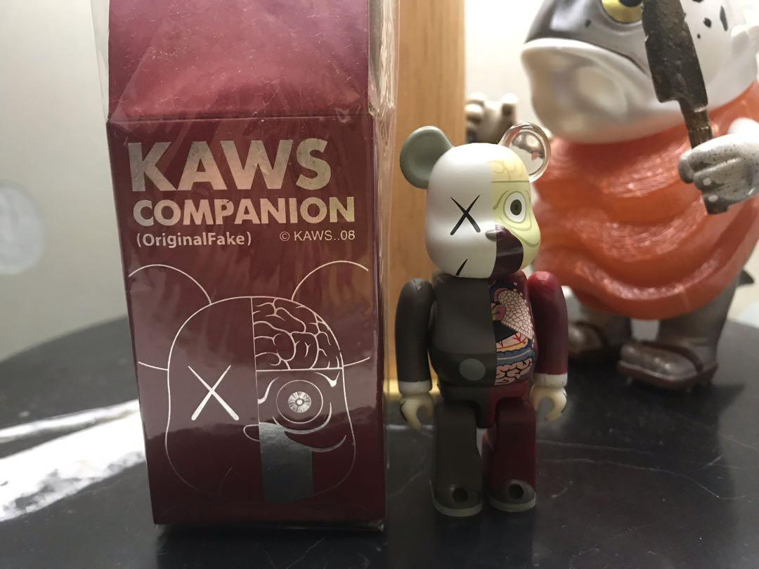 Bearbrick kaws 100 store