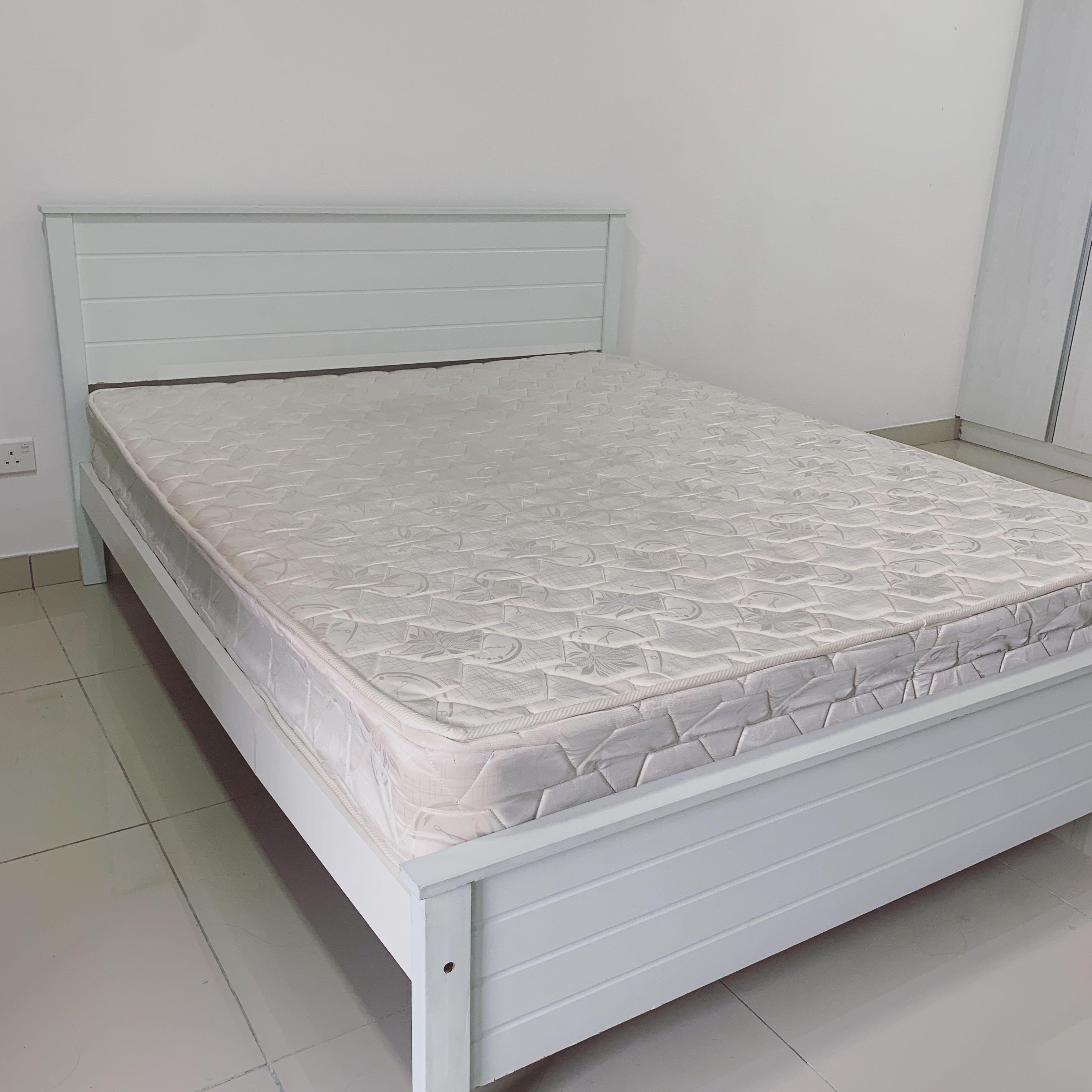 10 inch store bed frame