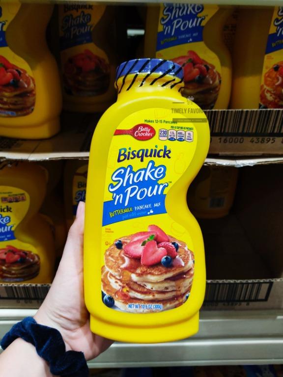 Betty Crocker Bisquick Shake 'N Pour Buttermilk Pancake Mix, 10.6 oz(300g), Food & Drinks