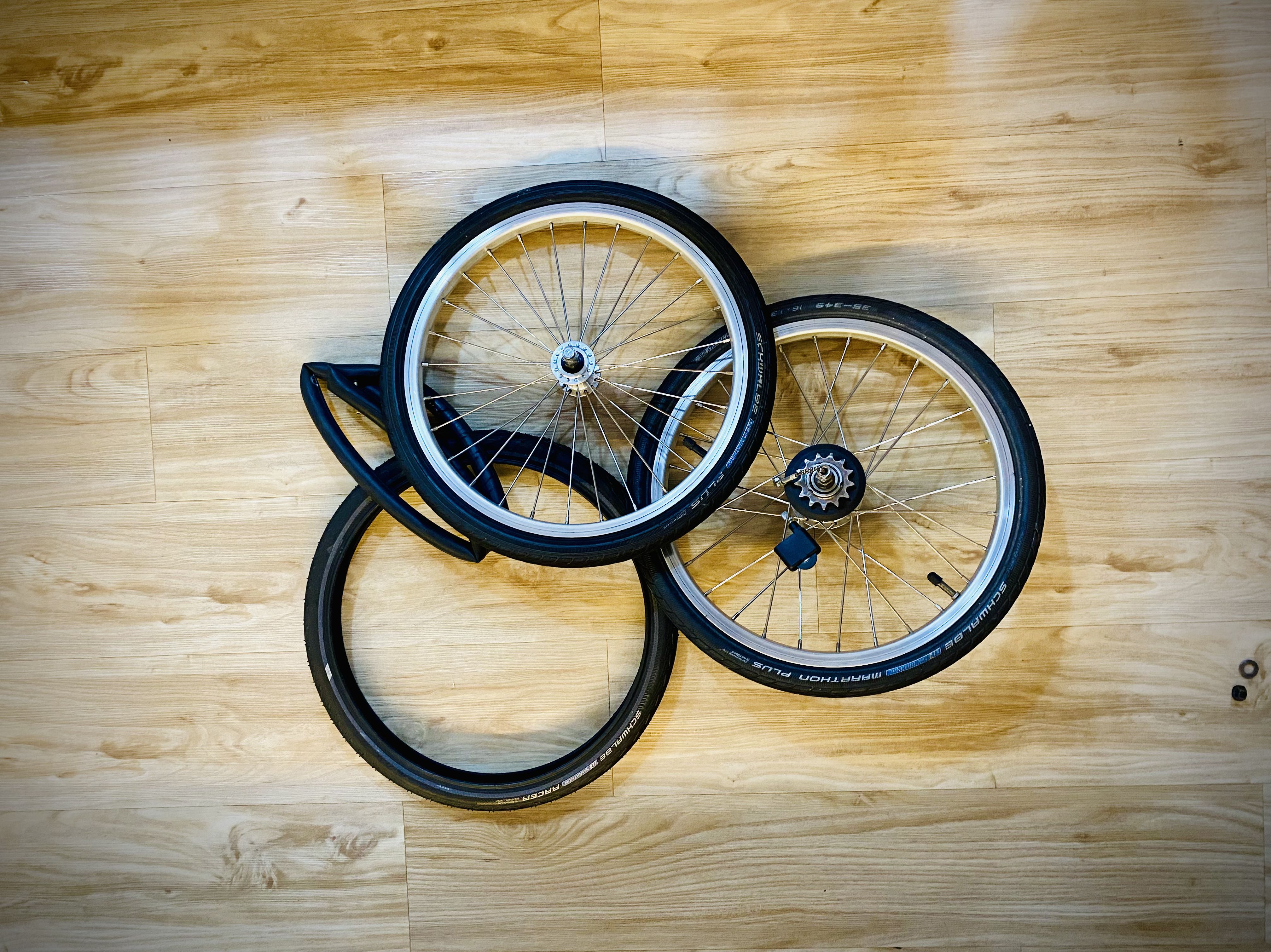 Brompton 3 speed wheelset sell/ trade , Sports Equipment, Bicycles