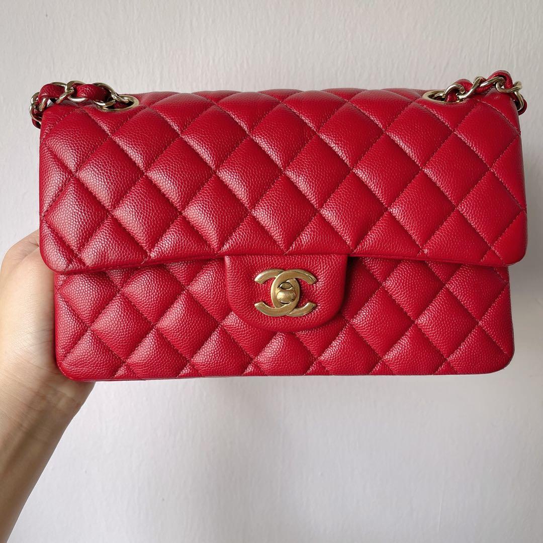 Chanel discount 19b red