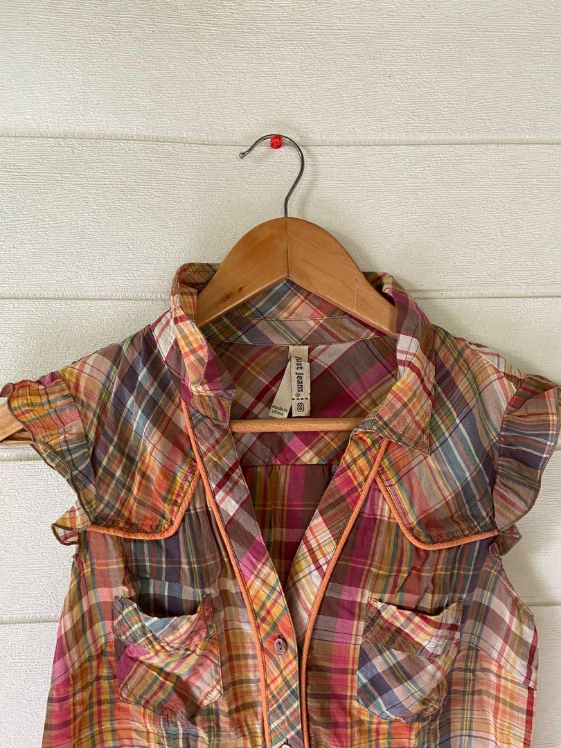 Checkered Color way Sleeveless Top Blouse (Category: Blouses) located in Bulacan. Submitted by pennyroyal13 (Listing ID 1127068449, Image 3). Description: Still in good condition! Perfect for picnics and sunny outdoor walks Can fit small - medium.