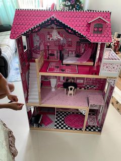 (Category: ) located in . Submitted by psychobabe0815 (Listing ID 1126925260, Image 1). Description: .