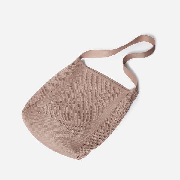 Everlane do it all tote on sale