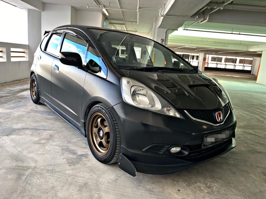 (Category: ) located in . Submitted by efthea.official (Listing ID 1127127127, Image 1). Description: .