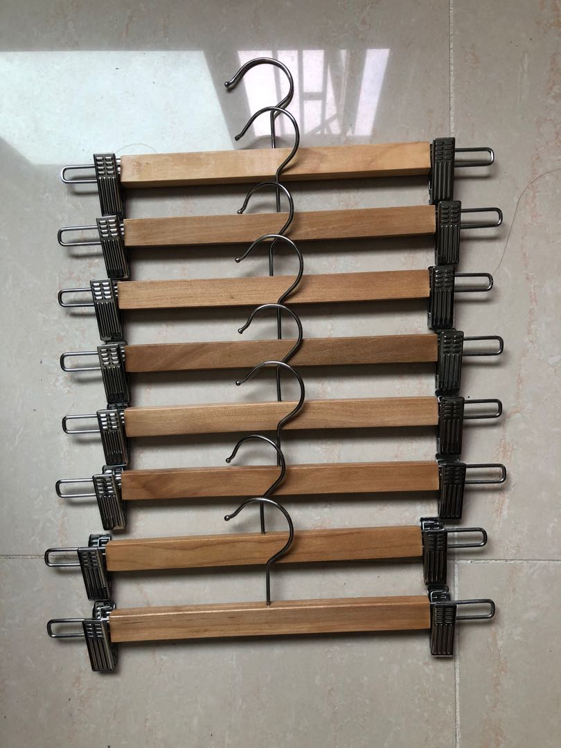 Ikea BUMERANG Skirt hanger, natural x 8, 傢俬＆家居, 其他, 掛鉤和衣架 Carousell