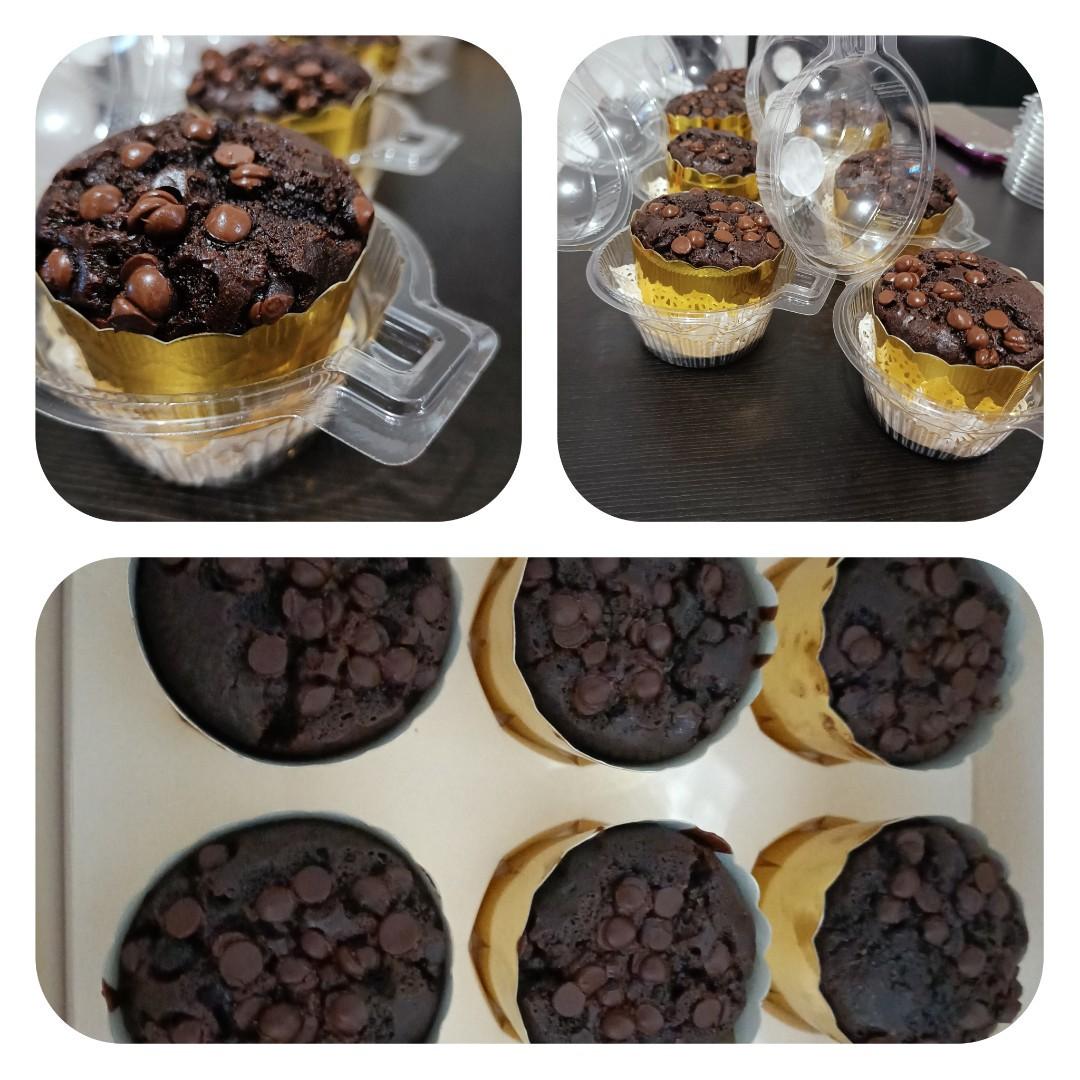 Individual Packing Choco Chip Muffins, Food Drinks, Homemade