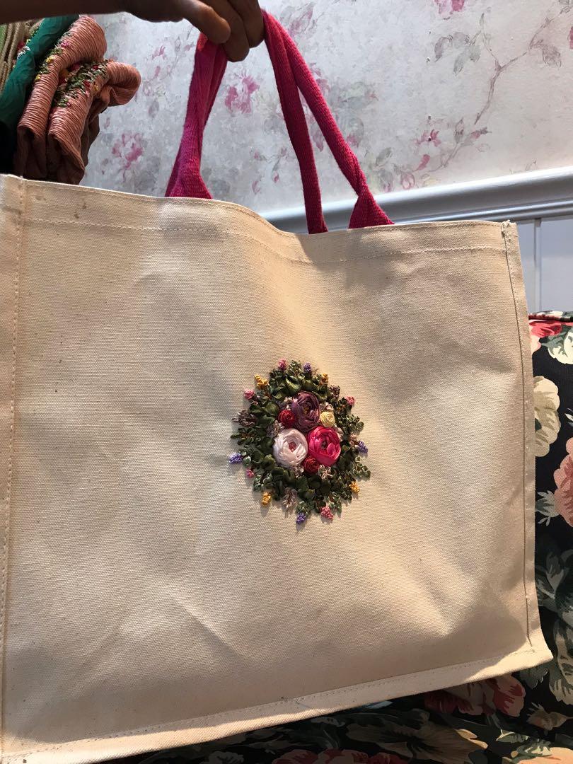 Embroidered clearance jute bag