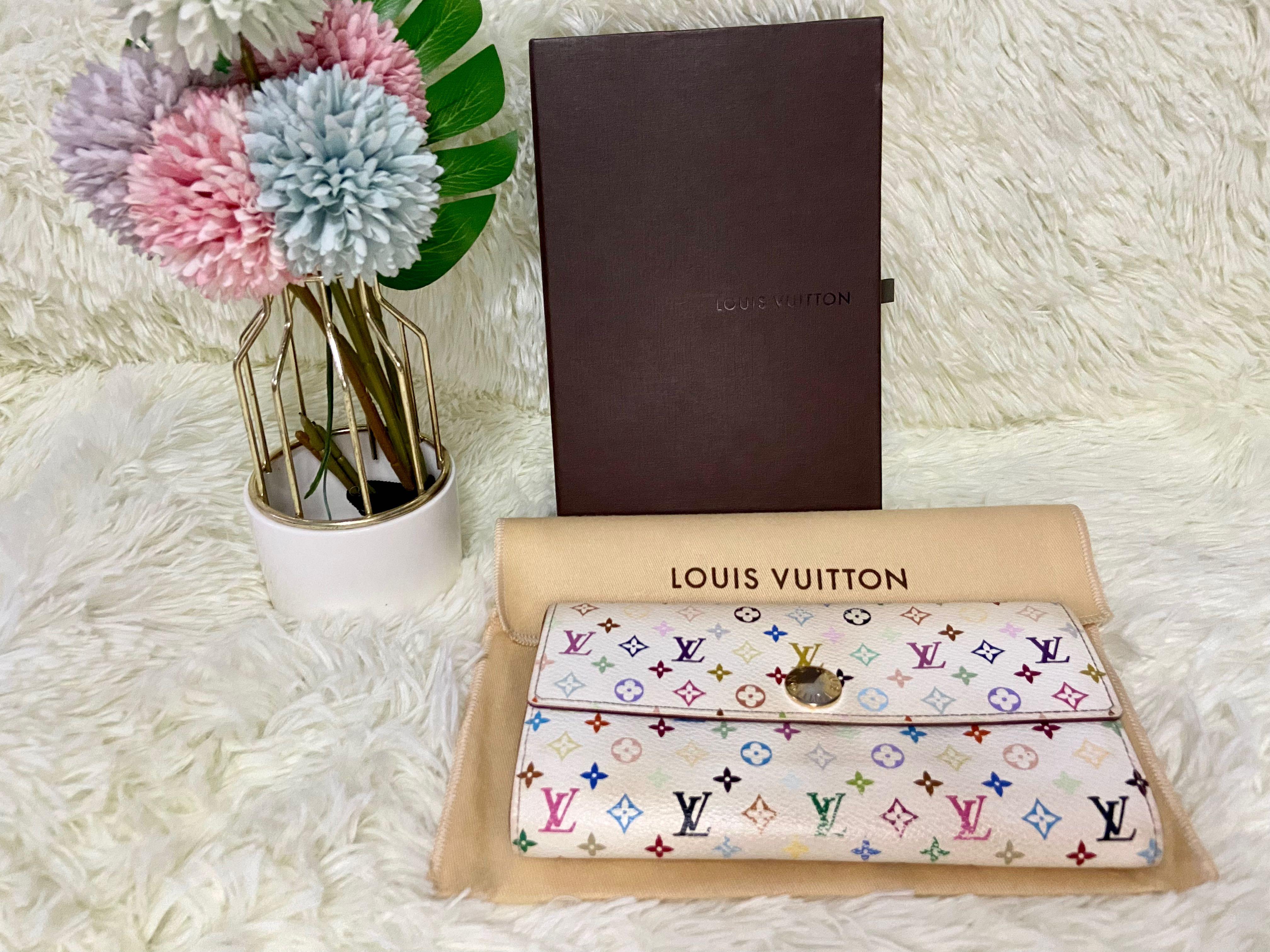 Louis Vuitton Multicolor Wallet (Category: Luxury Bags & Wallets) located in Las Pinas. Submitted by Le.Pattie.Luxe (Listing ID 1126833548, Image 1). Description: Authentic LV Multicolor Sarah Wallet 💕Php 12,000💕 Pink interior Size: 19 x 10 x 2cm (LxHxW) Inclusions: box and dustbag -10 card slots -3 bill compartments -1 zipper pocket.