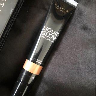 New Anastasia Beverly Hills Liquid Glow highlighter