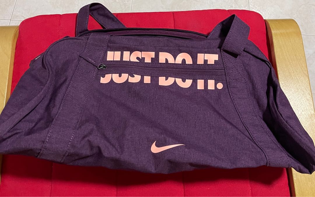 NIKE PURPLE GYM BAG, Women's Fashion, Activewear on Carousell