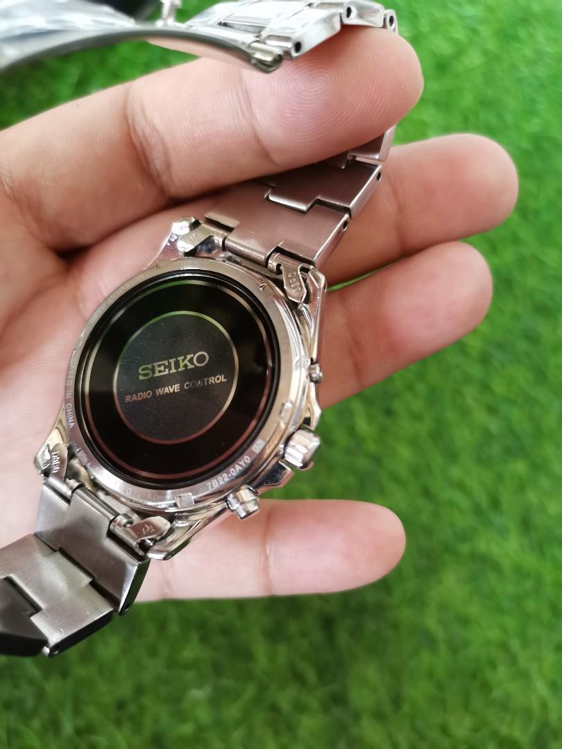 Original Seiko Radio Wave Control Solar, Men's Fashion, Watches &  Accessories, Watches on Carousell