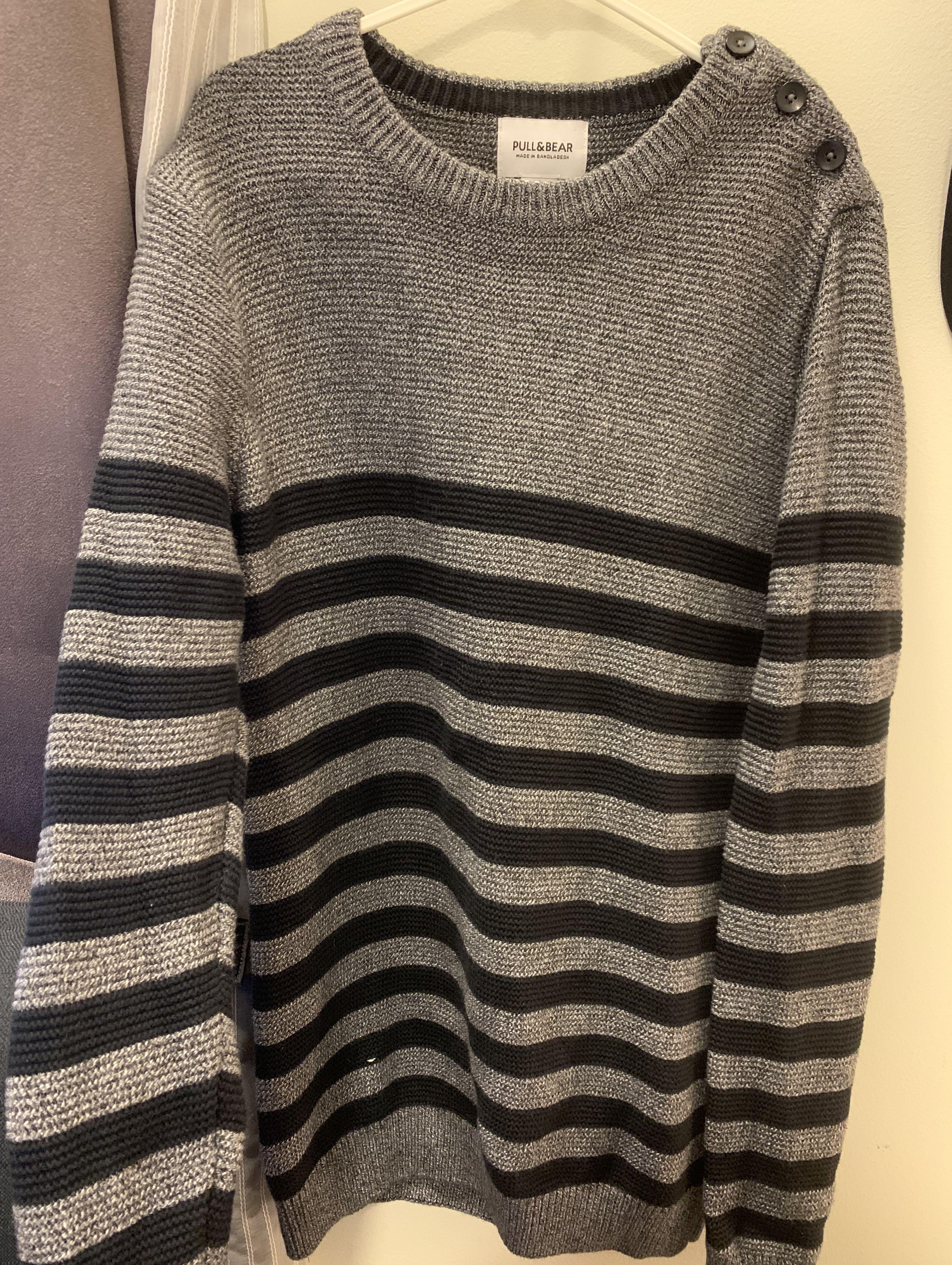 Pull &Bear Sweater (Category: Hoodies) located in Kuala Lumpur. Submitted by eunicers (Listing ID 1127108564, Image 1). Description: - Condition 10/10 - Wore it once to try only .