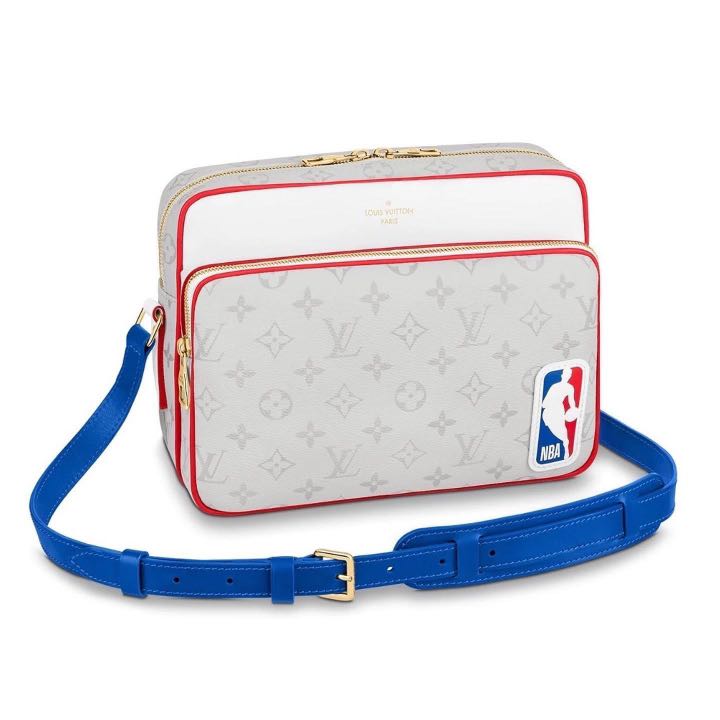 Leather small bag Louis Vuitton X NBA Brown in Leather - 23717149