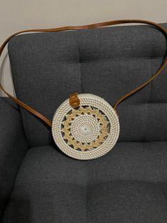 Round rattan bag