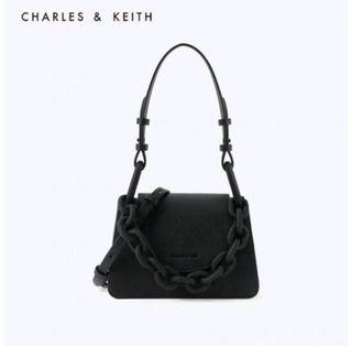 Tas selempang wanita Charles n keith snr size medium terbaru