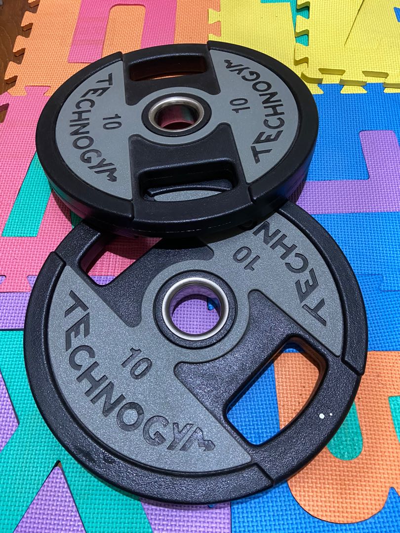 TechnoGym Weight Plates 2x10KG, Sports Equipment, Exercise & Fitness