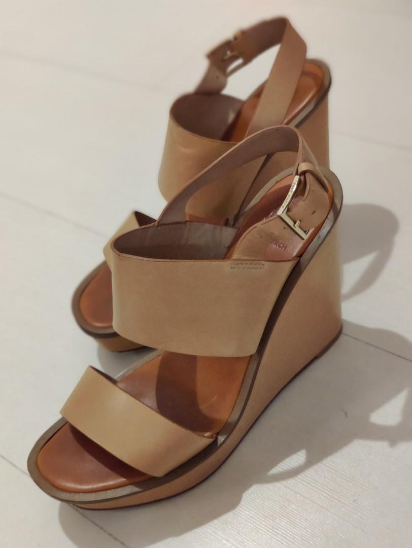 Tory burch tan best sale wedges