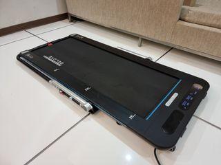 Trax Ultra Slim Deluxe Treadmill