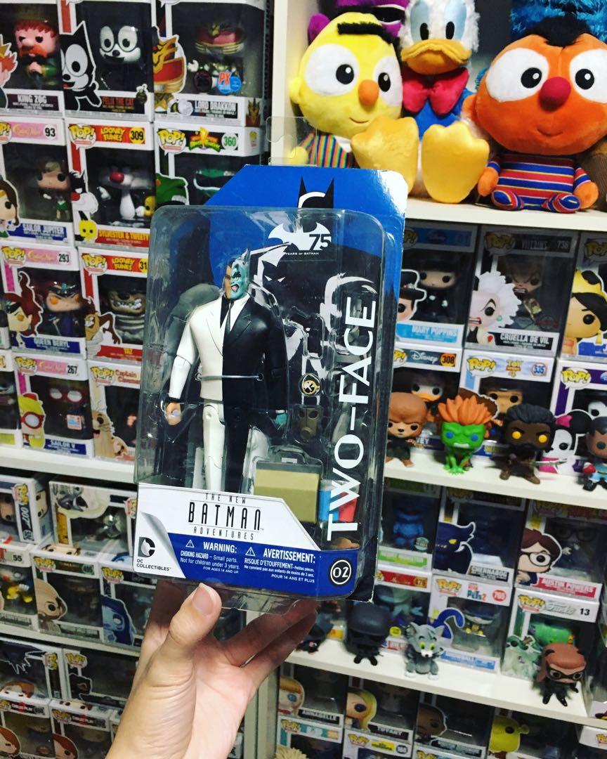 Two Face (Category: Toy Figures) located in Singapore. Submitted by rob_robbery (Listing ID 1127064610, Image 1). Description: Two Face DC Comics Batman The Animated Series Action Figure Toys.