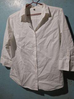 UNIQLO white polo