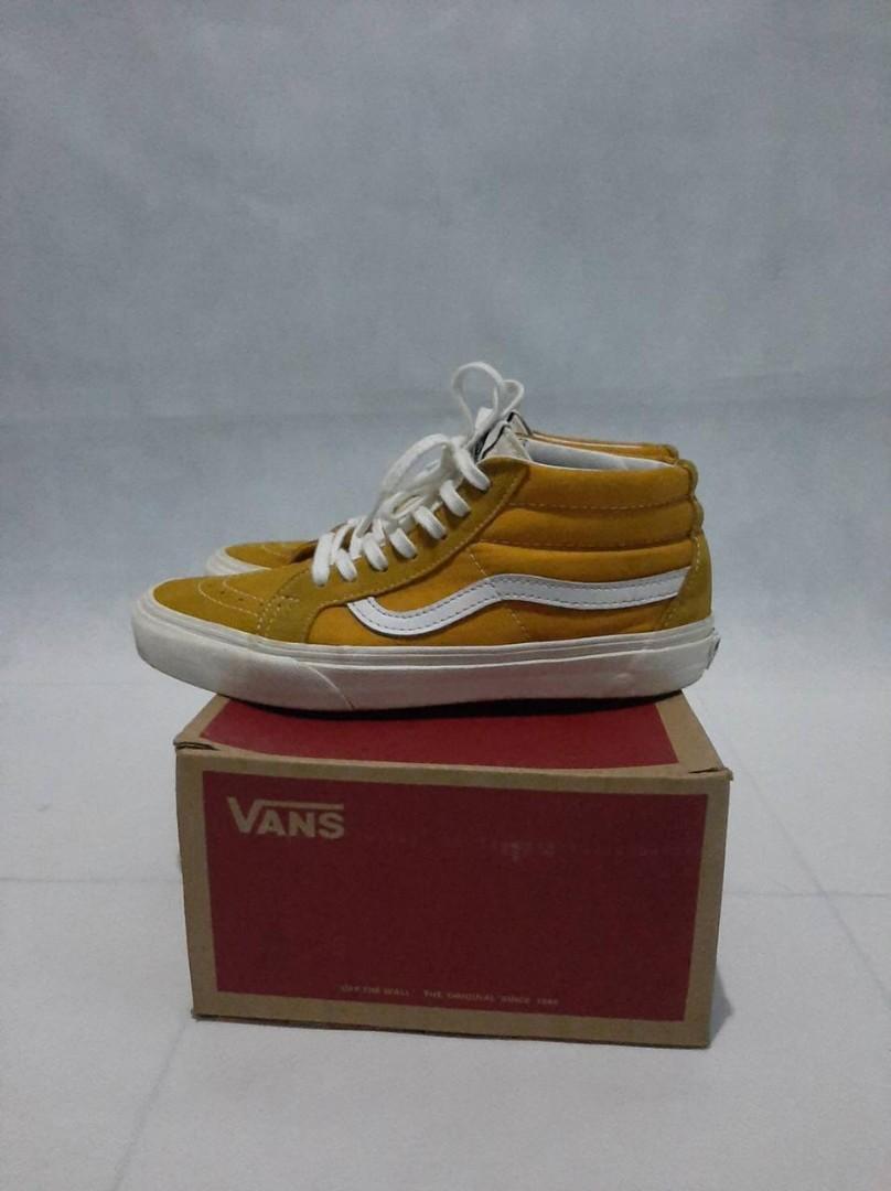 vans mid rise