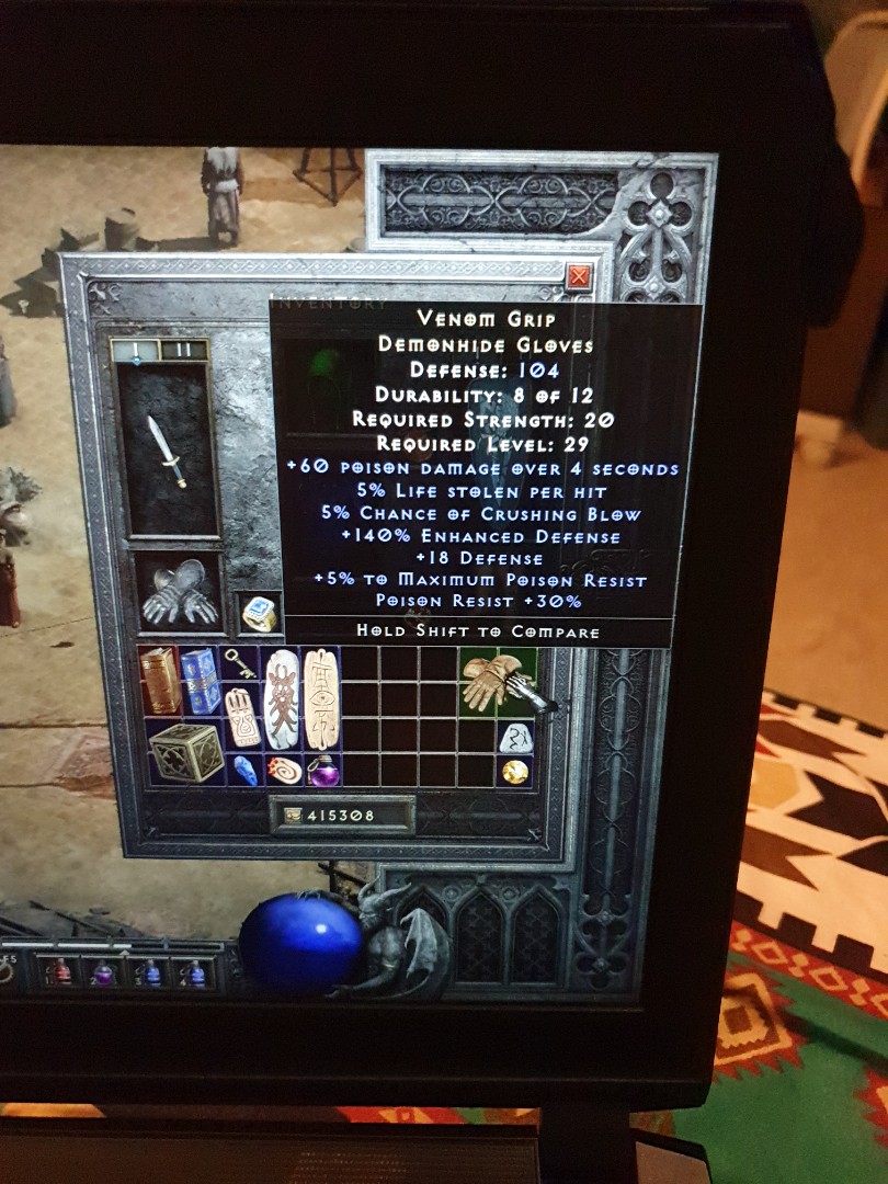 Venom grip demonhide gloves diablo 2 ressurected d2r, Video Gaming