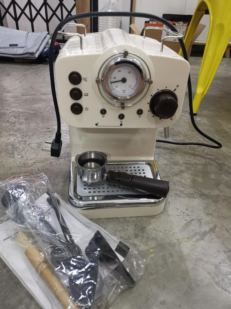 Vintage looking coffee machine, TV & Home Appliances, Kitchen