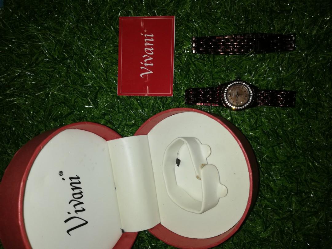 Vivani watch hotsell and bracelet set