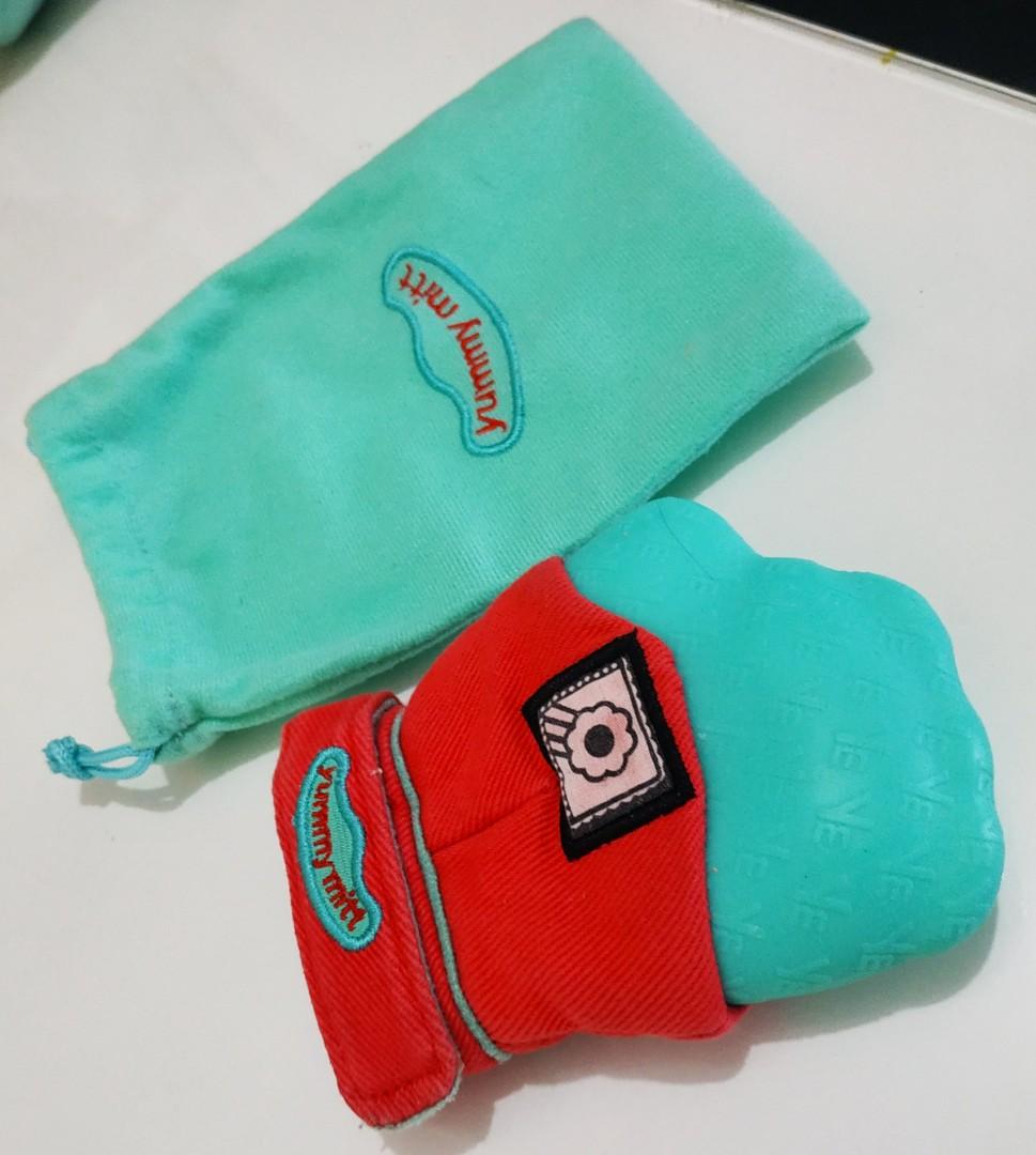 Yummy Mit teething mittens for babies (Category: Soothers & Pacifiers) located in Mandaluyong City. Submitted by kinergy04 (Listing ID 1126978846, Image 1). Description: Selling our kids' Yummy Mit..