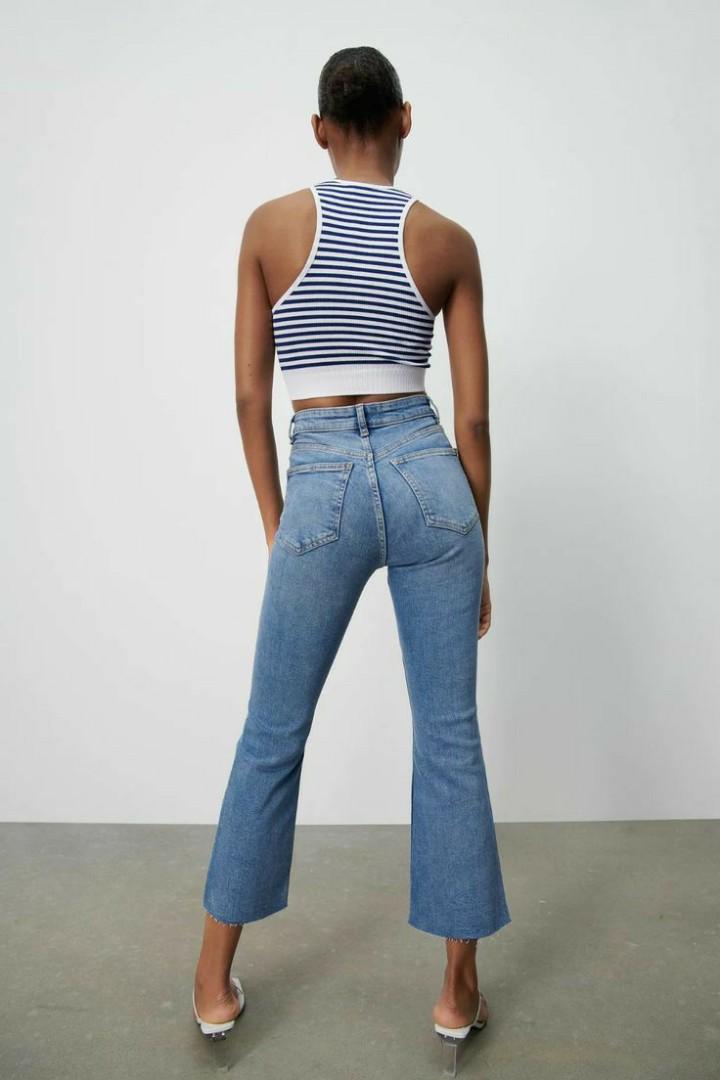 Zara Mid Rise Cropped Flare Jeans 