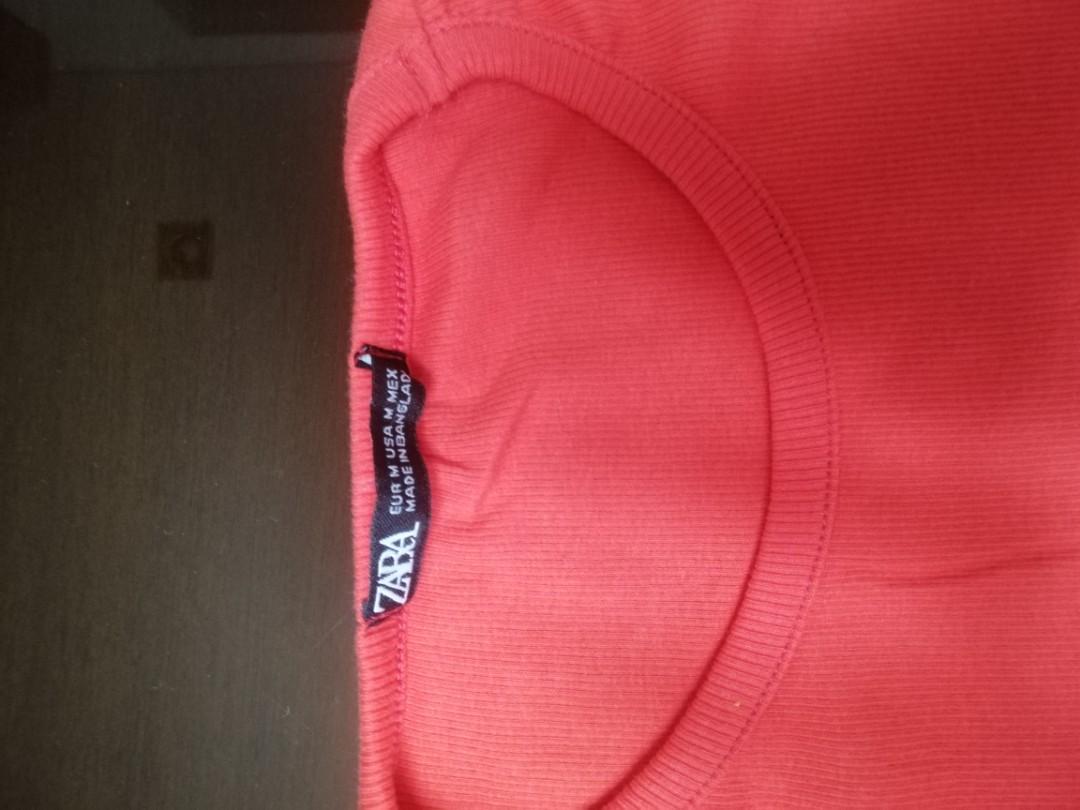 2 in 1 Zara Overrun Ribbed Crop Top (Category: Others Tops) located in Cebu City. Submitted by declutter101_ (Listing ID 1127247873, Image 3). Description: This is still brand new and never worn. The red one is medium sized and the mustard yellow is small size. This is branded overrun but still good quality and makapal ang cloth nya..