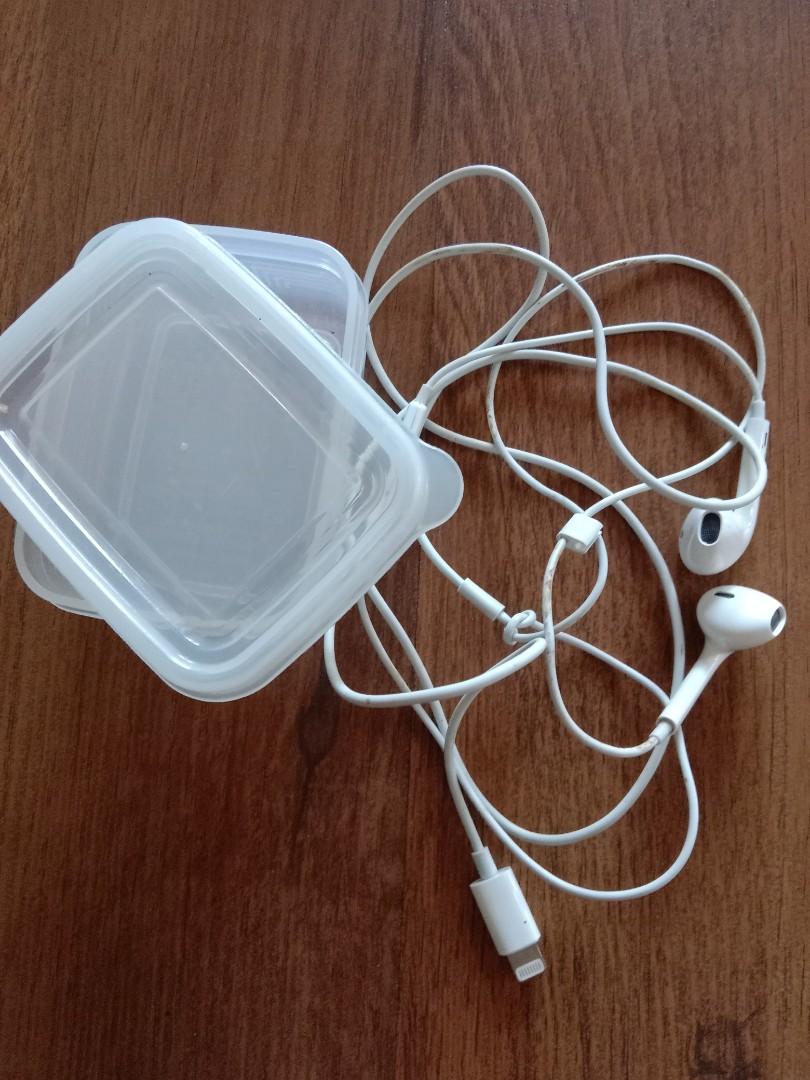 Apple headphones original, Mobile Phones & Tablets, Mobile & Tablet