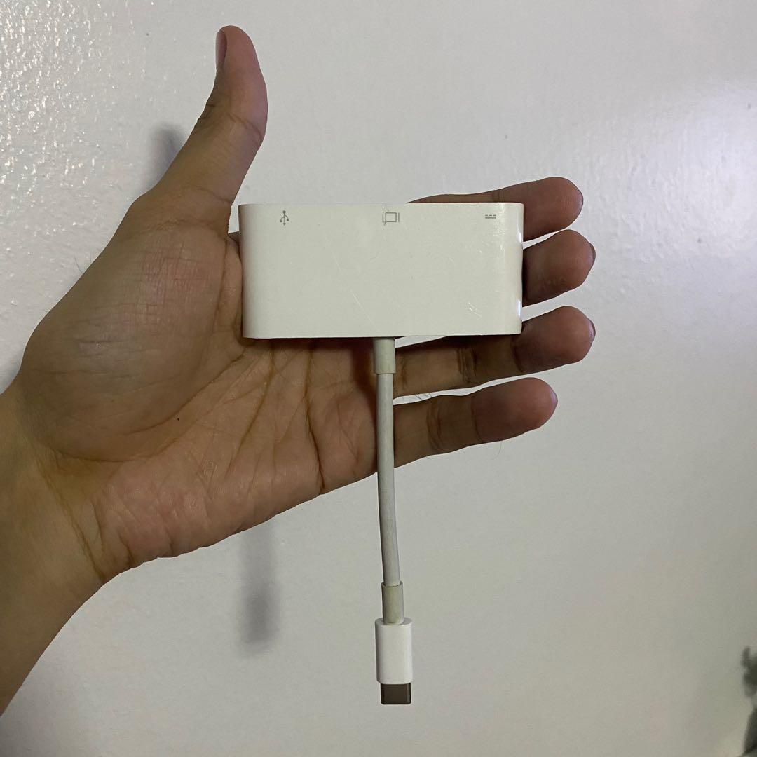 Apple USB-C VGA Multiport Adapter (Category: Cables & Adaptors) located in Manila. Submitted by _c____ (Listing ID 1127322871, Image 1). Description: Authentic Apple Accessories USB-C VGA Multiport Adapter Negotiable :) Rfs: Helping a Friend .