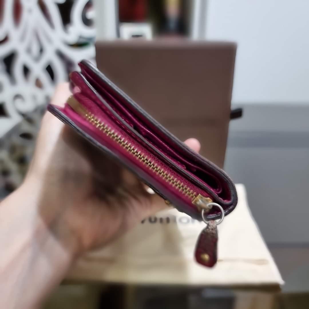 Authentic Louis Vuitton Limited Edition Fuchsia (Category: Luxury Bags & Wallets) located in Caloocan City. Submitted by lujosacollection (Listing ID 1127165812, Image 3). Description: 100%Authentic/Original Preloved Louis Vuitton Limited Edition Fuchsia Monogram Perforated Compact Zip Wallet In good condition Signs of usage Comes with box and dustbag.