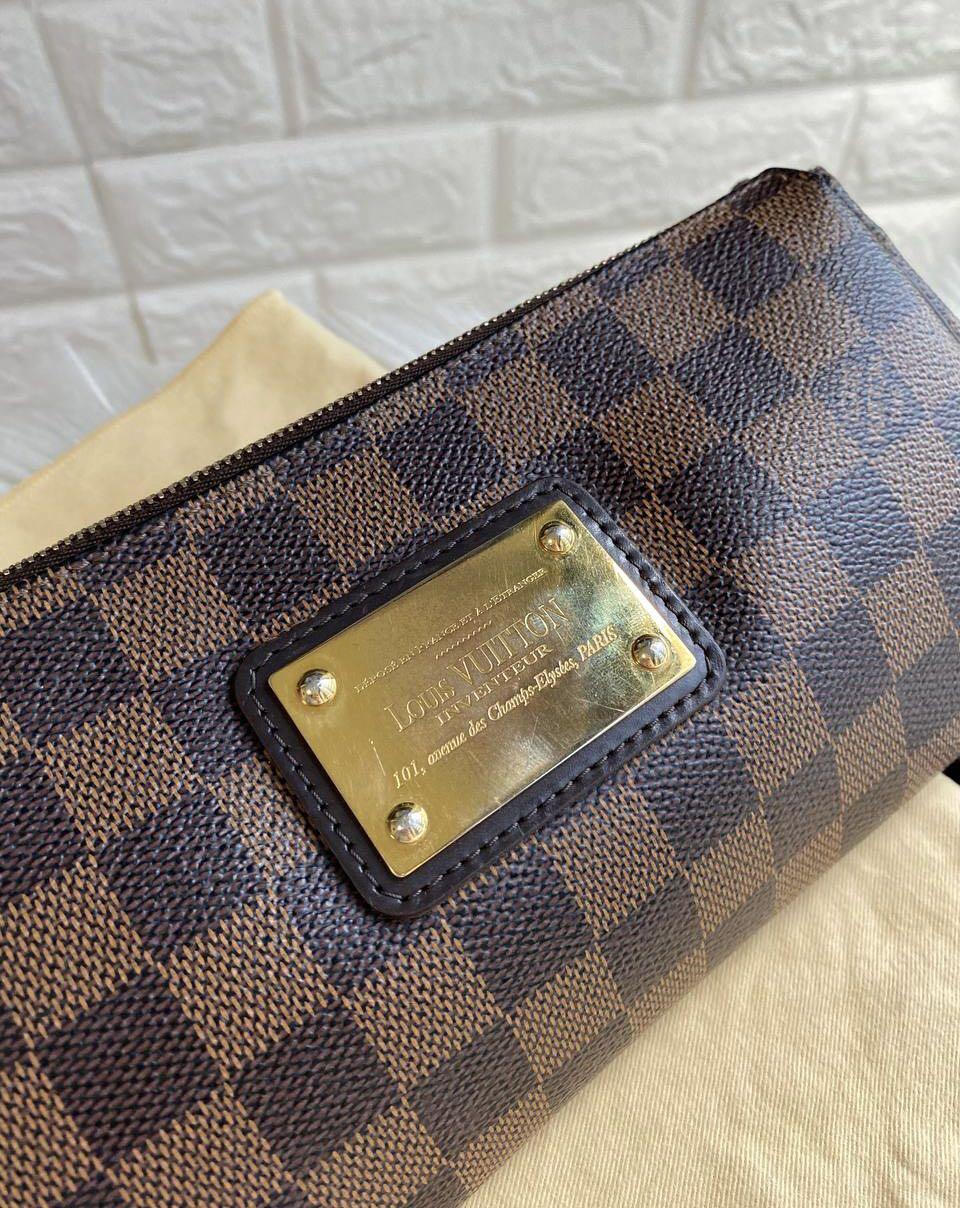 Authentic Louis Vuitton Damier Ebene Two Way Eva Clutch, Luxury, Bags &  Wallets on Carousell