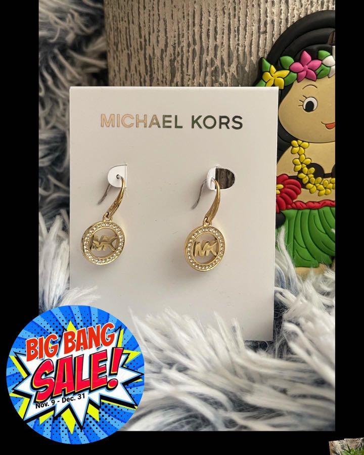 Big sale‼️ MICHAEL KORS drop earrings 🤩, Women's Fashion, Jewelry &  Organizers, Earrings on Carousell