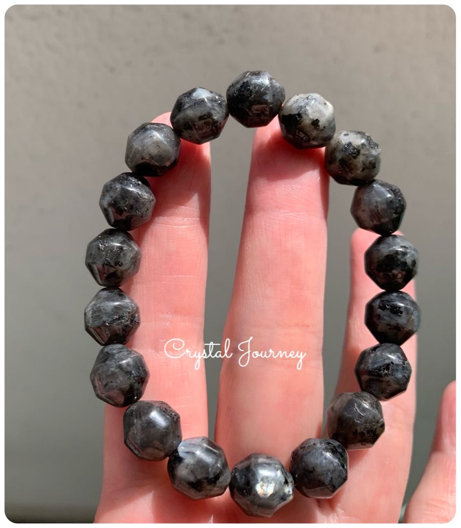 Plus Value Moonstone Bracelet to Calm Your Emotions Reiki Healing Crystal  for Men Women Boys and Girls Beads Size 10mm Juta Bag  Amazonin  Jewellery