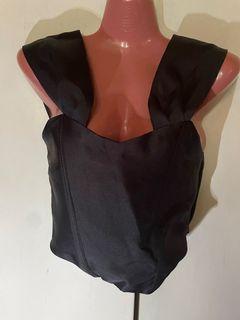 Black sleeveless top