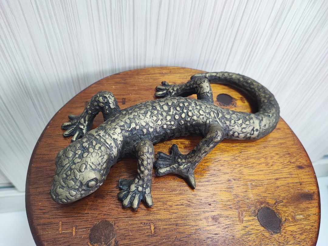 Brass gecko, Furniture & Home Living, Home Decor, Other Home Decor on