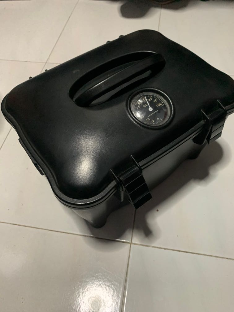 Camera Dry box, Photography, Photography Accessories, Dry Boxes & on Carousell