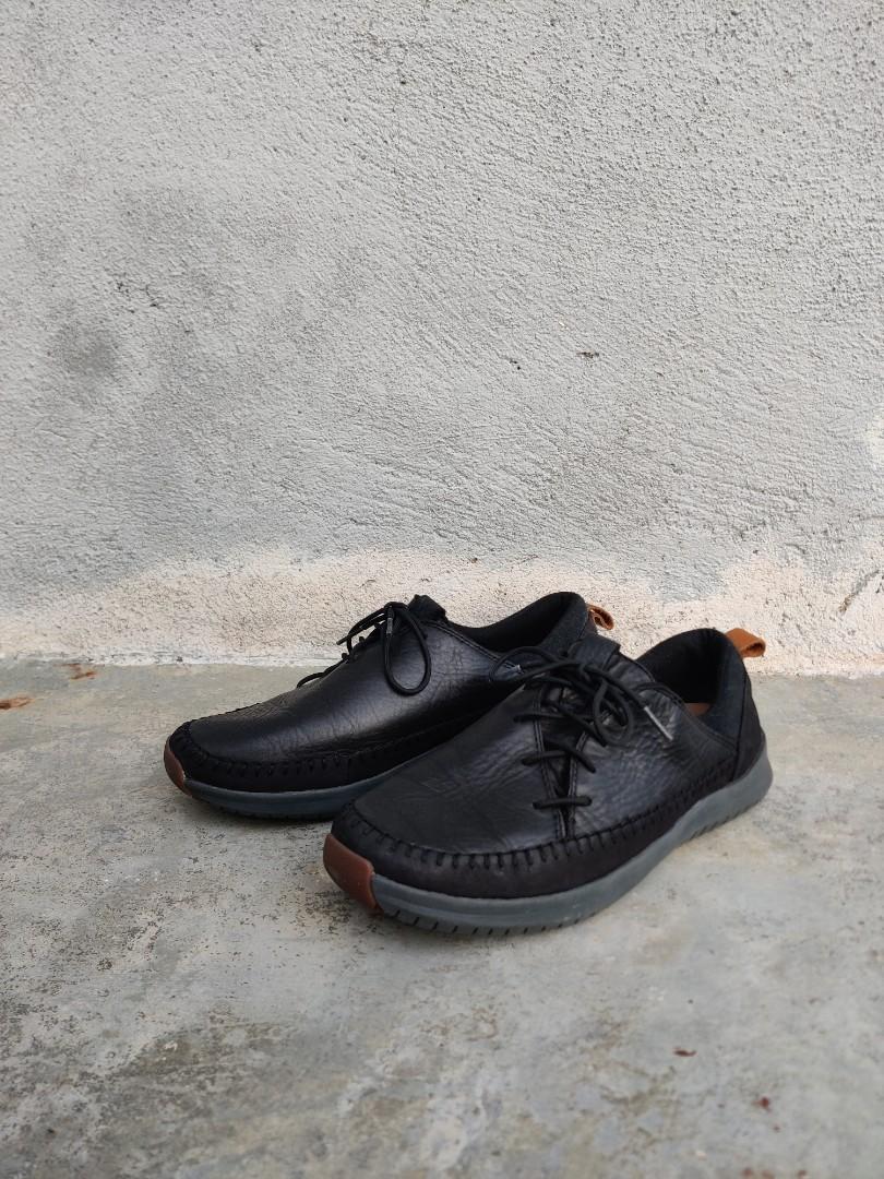 Clark shoes Men s Fashion Footwear Dress shoes on Carousell
