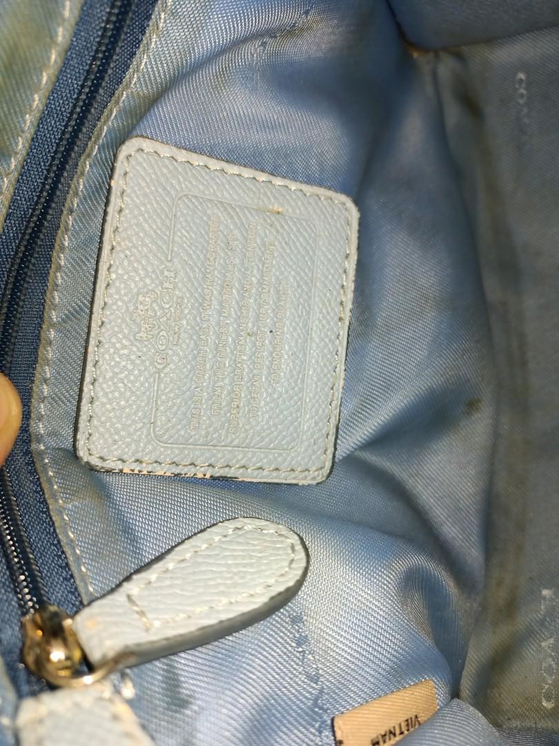 Coach Made in Vietnam, Fesyen Wanita, Tas & Dompet di Carousell