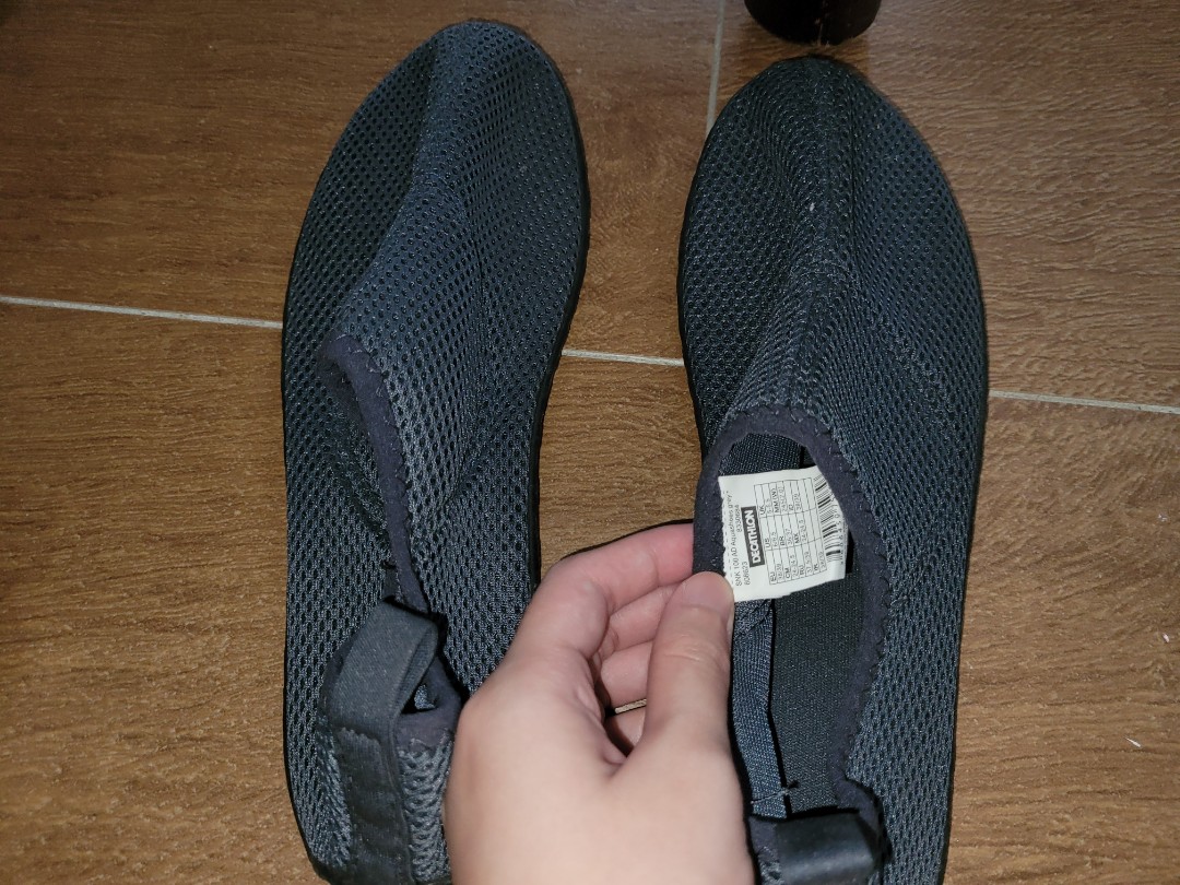 decathlon water booties, Sports Equipment, Sports & Games, Water Sports